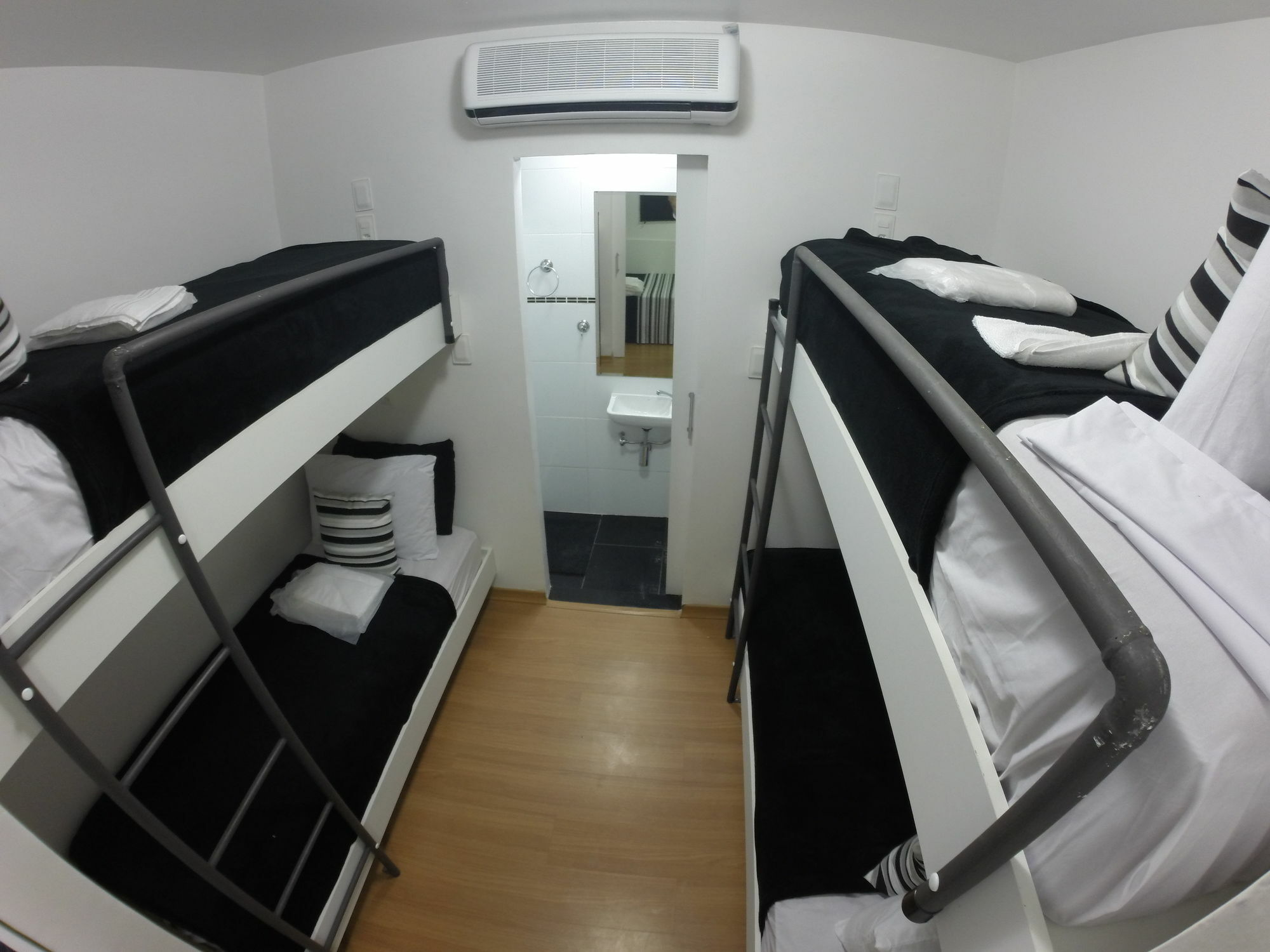 Hostel In Rio Suites Rio de Janeiro Exterior photo